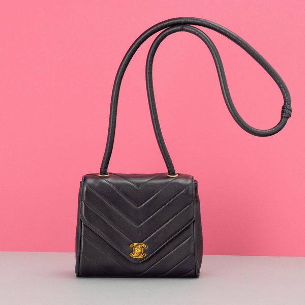 Chanel Mini Square Flap Bag  - Asta Fashion Vintage - Associazione Nazionale - Case d'Asta italiane