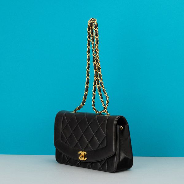 Chanel Diana piccola  - Asta Fashion Vintage - Associazione Nazionale - Case d'Asta italiane