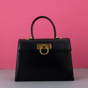 Salvatore Ferragamo Borsa  - Asta Fashion Vintage - Associazione Nazionale - Case d'Asta italiane