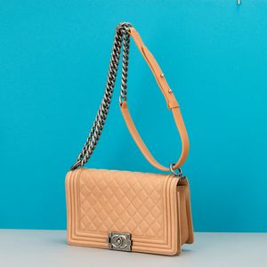 Chanel Borsa Boy  - Asta Fashion Vintage - Associazione Nazionale - Case d'Asta italiane