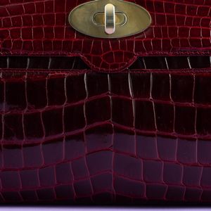 Borsa in coccodrillo bordeaux con autorizzazione Cites  - Asta Fashion Vintage - Associazione Nazionale - Case d'Asta italiane