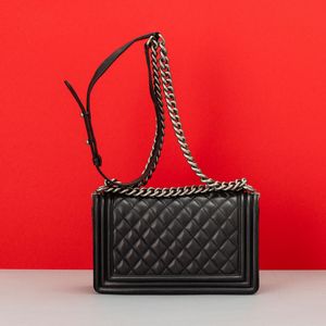 Chanel Borsa Boy  - Asta Fashion Vintage - Associazione Nazionale - Case d'Asta italiane