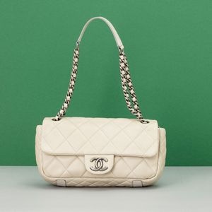 Chanel Borsa Boy  - Asta Fashion Vintage - Associazione Nazionale - Case d'Asta italiane