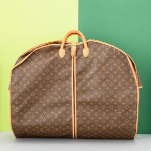 Louis Vuitton Porta Abiti  - Asta Fashion Vintage - Associazione Nazionale - Case d'Asta italiane