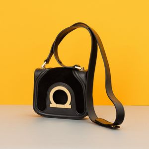 Salvatore Ferragamo Borsa  - Asta Fashion Vintage - Associazione Nazionale - Case d'Asta italiane