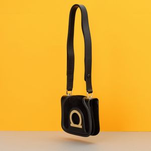 Salvatore Ferragamo Borsa  - Asta Fashion Vintage - Associazione Nazionale - Case d'Asta italiane