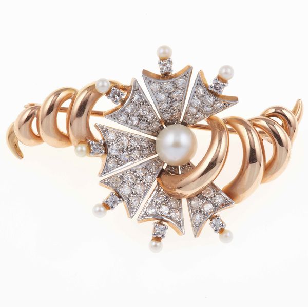 Spilla con diamanti e perle coltivate  - Asta Gioielli - Associazione Nazionale - Case d'Asta italiane
