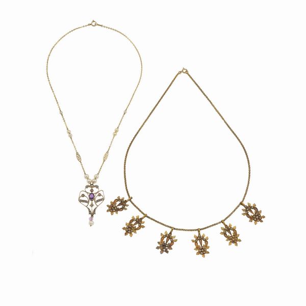 Lotto composto da due girocolli  - Asta Gioielli - Associazione Nazionale - Case d'Asta italiane