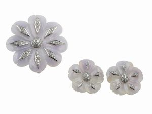 Sabbadini. Demi-parure composta da spilla ed orecchini con diamanti e giadeite viola  - Asta Gioielli - Associazione Nazionale - Case d'Asta italiane