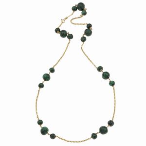 Lotto composto da quattro collane con lapislazzuli, malachite e corallo  - Asta Gioielli - Associazione Nazionale - Case d'Asta italiane