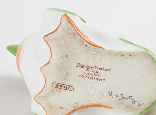 Edouard-Marcel Sandoz : Brocchetta vintage a forma di pinguino in porcellana policroma, Thodore Haviland, Limoges, Francia  - Asta Design e Arti Decorative del XX Secolo - Associazione Nazionale - Case d'Asta italiane