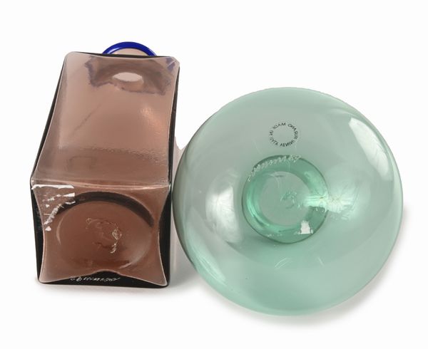 Venini Murano : Lotto di due bottiglie in vetro di Murano  - Asta Design e Arti Decorative del XX Secolo - Associazione Nazionale - Case d'Asta italiane