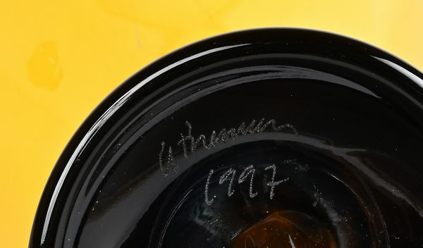 Vaso in vetro di Murano giallo con base nera e bordo superiore rosso  - Asta Design e Arti Decorative del XX Secolo - Associazione Nazionale - Case d'Asta italiane