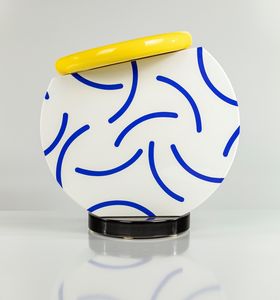 Martine Bedin : Vaso modello Cucumber prod. Memphis Milano  - Asta Design e Arti Decorative del XX Secolo - Associazione Nazionale - Case d'Asta italiane