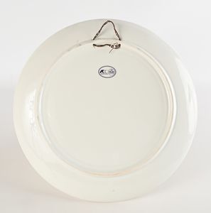 DOMENICO MATTEUCCI : Piatto in ceramica policroma  - Asta Design e Arti Decorative del XX Secolo - Associazione Nazionale - Case d'Asta italiane