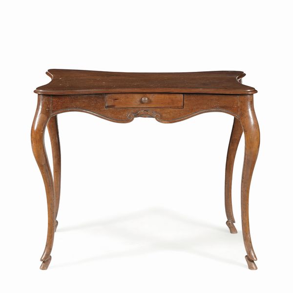 Tavolo in noce, Veneto XVIII secolo  - Asta Antiquariato - Associazione Nazionale - Case d'Asta italiane