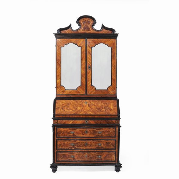 Trumeau lastronato e filettato. Lombardia, XVIII secolo  - Asta Antiquariato - Associazione Nazionale - Case d'Asta italiane