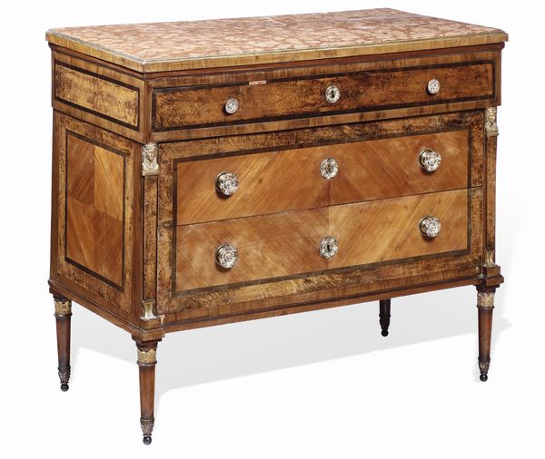 Cassettone Impero lastronato, XIX secolo  - Asta Antiquariato - Associazione Nazionale - Case d'Asta italiane