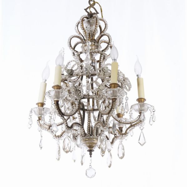 Lampadario in metallo dorato, perline e pendenti in vetro molato, XIX-XX secolo  - Asta Antiquariato - Associazione Nazionale - Case d'Asta italiane