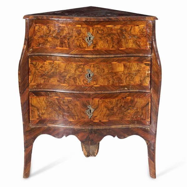Angoliera lastronata in radica e filettata. XVIII secolo  - Asta Antiquariato - Associazione Nazionale - Case d'Asta italiane