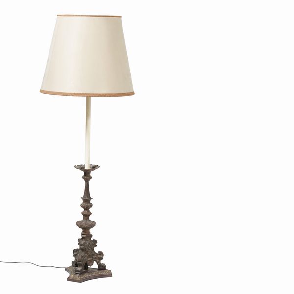 Torciera montata a lampada  - Asta Antiquariato - Associazione Nazionale - Case d'Asta italiane