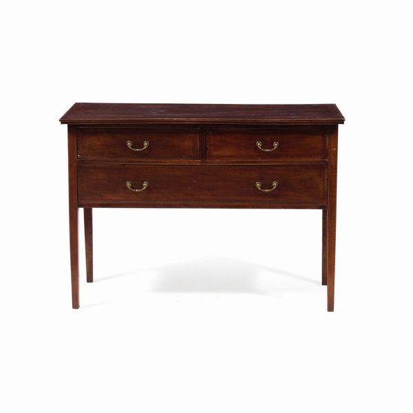 Credenza a tre cassetti. XIX-XX secolo  - Asta Antiquariato - Associazione Nazionale - Case d'Asta italiane