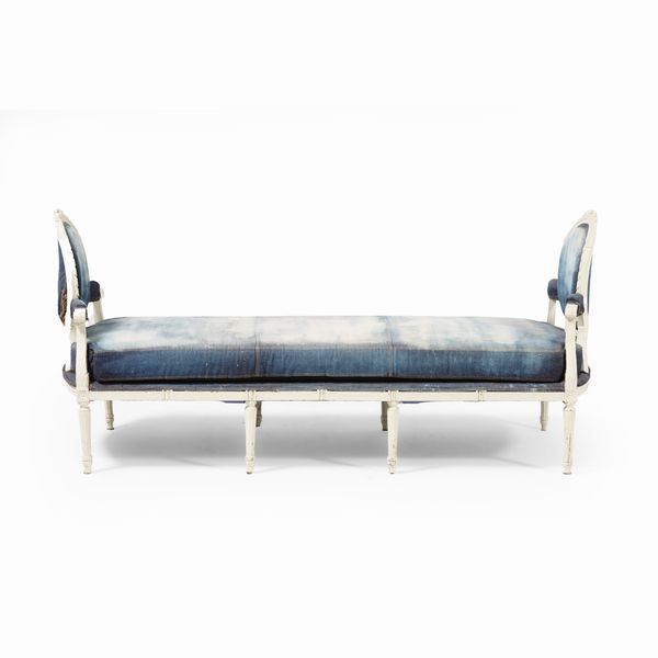 Divano in legno intagliato e dipinto. XIX-XX secolo  - Asta Antiquariato - Associazione Nazionale - Case d'Asta italiane