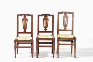 sette sedie Luigi XVI in noce. Piemonte, XVIII secolo  - Asta Antiquariato - Associazione Nazionale - Case d'Asta italiane