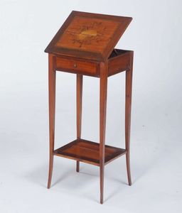 Gu�ridon lastronato ed intarsiato in varie essenze, Francia, stile Luigi XVI, XIX secolo  - Asta Antiquariato - Associazione Nazionale - Case d'Asta italiane