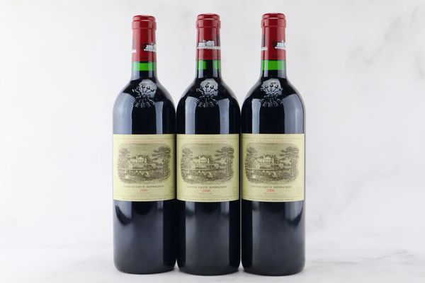 Château Lafite Rothschild 2000  - Asta Vini Pregiati da una Ricercata Collezione - Associazione Nazionale - Case d'Asta italiane