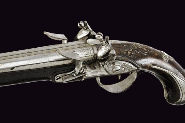Pistola a pietra focaia a due canne di Bertrans  - Asta La Collezione di Armi Antiche di un Gentiluomo Californiano - Associazione Nazionale - Case d'Asta italiane