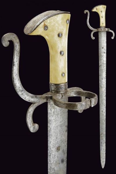 Spada da caccia  - Asta La Collezione di Armi Antiche di un Gentiluomo Californiano - Associazione Nazionale - Case d'Asta italiane