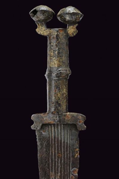 Raro pugnale celto-iberico dell'et del ferro  - Asta La Collezione di Armi Antiche di un Gentiluomo Californiano - Associazione Nazionale - Case d'Asta italiane