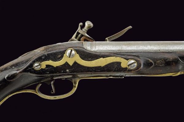 Rara pistola a pietra focaia da mancino  - Asta La Collezione di Armi Antiche di un Gentiluomo Californiano - Associazione Nazionale - Case d'Asta italiane