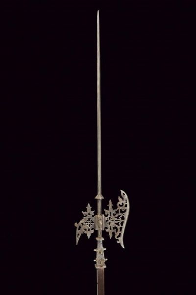 Alabarda in stile del XVII secolo  - Asta La Collezione di Armi Antiche di un Gentiluomo Californiano - Associazione Nazionale - Case d'Asta italiane