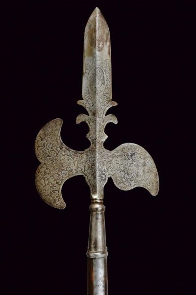 Alabarda incisa in stile del XVII secolo  - Asta La Collezione di Armi Antiche di un Gentiluomo Californiano - Associazione Nazionale - Case d'Asta italiane
