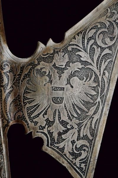 Alabarda incisa in stile del XVI secolo  - Asta La Collezione di Armi Antiche di un Gentiluomo Californiano - Associazione Nazionale - Case d'Asta italiane