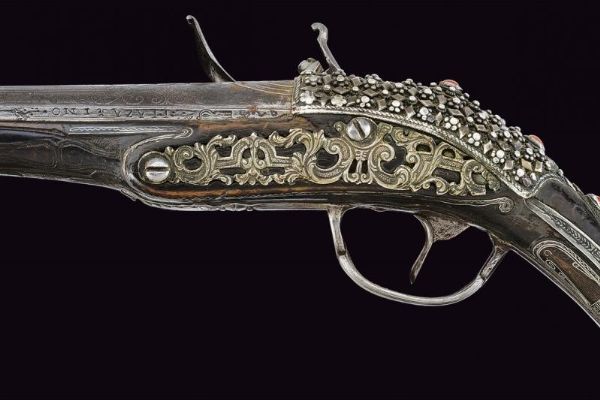 Bellissima pistola a pietra focaia in stile Ali Pasha con fornimenti in argento  - Asta La Collezione di Armi Antiche di un Gentiluomo Californiano - Associazione Nazionale - Case d'Asta italiane
