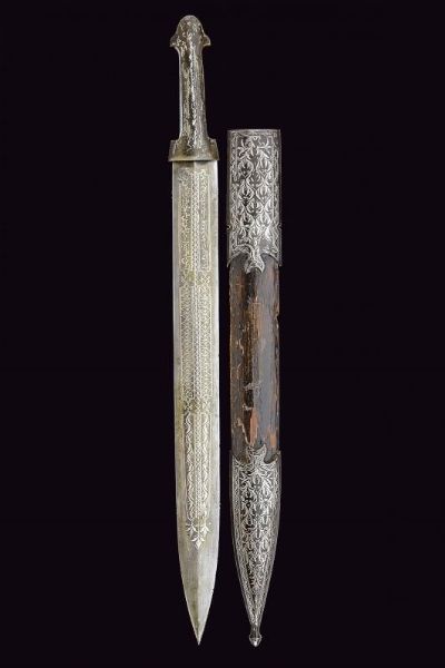 Qama con decorazioni in argento  - Asta La Collezione di Armi Antiche di un Gentiluomo Californiano - Associazione Nazionale - Case d'Asta italiane