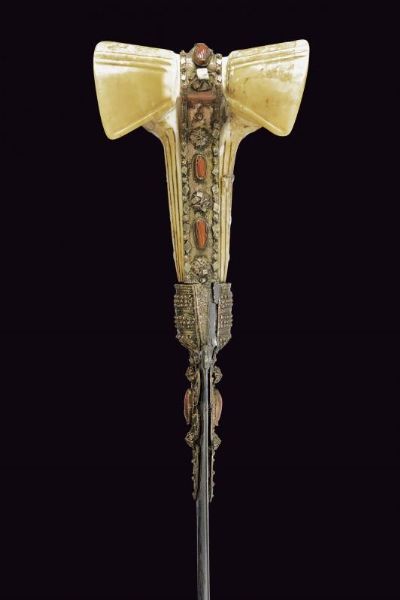 Yatagan  - Asta La Collezione di Armi Antiche di un Gentiluomo Californiano - Associazione Nazionale - Case d'Asta italiane