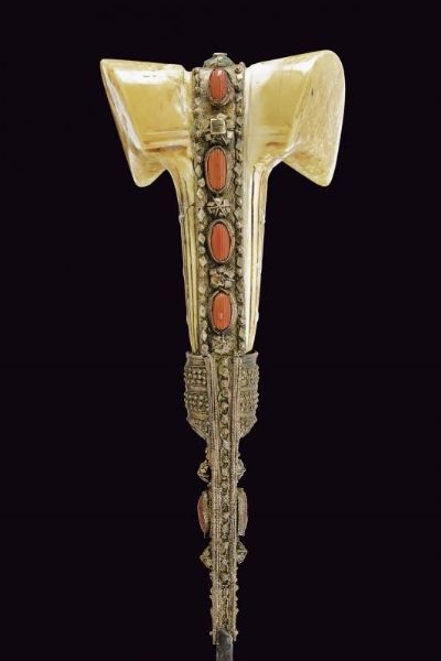 Yatagan  - Asta La Collezione di Armi Antiche di un Gentiluomo Californiano - Associazione Nazionale - Case d'Asta italiane