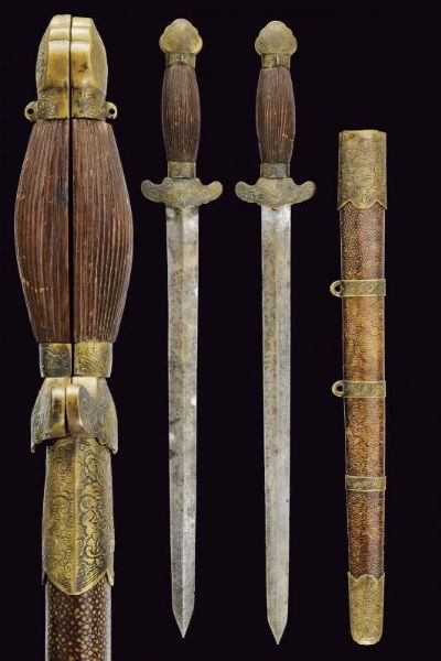 Spada corta doppia (Jian)  - Asta La Collezione di Armi Antiche di un Gentiluomo Californiano - Associazione Nazionale - Case d'Asta italiane