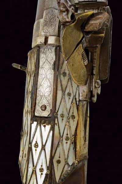 Importante tufenk del tipo Boyliya alla micheletta  - Asta La Collezione di Armi Antiche di un Gentiluomo Californiano - Associazione Nazionale - Case d'Asta italiane