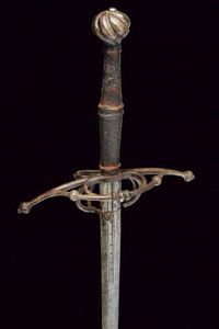 Spada bastarda a una mano e mezza  - Asta La Collezione di Armi Antiche di un Gentiluomo Californiano - Associazione Nazionale - Case d'Asta italiane