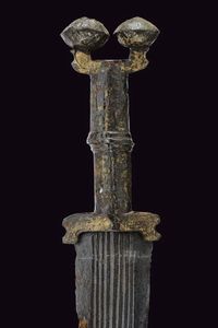 Raro pugnale celto-iberico dell'et del ferro  - Asta La Collezione di Armi Antiche di un Gentiluomo Californiano - Associazione Nazionale - Case d'Asta italiane