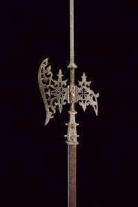 Alabarda in stile del XVII secolo  - Asta La Collezione di Armi Antiche di un Gentiluomo Californiano - Associazione Nazionale - Case d'Asta italiane
