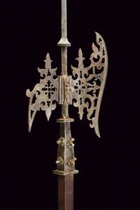 Alabarda in stile del XVII secolo  - Asta La Collezione di Armi Antiche di un Gentiluomo Californiano - Associazione Nazionale - Case d'Asta italiane