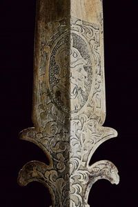 Alabarda incisa in stile del XVII secolo  - Asta La Collezione di Armi Antiche di un Gentiluomo Californiano - Associazione Nazionale - Case d'Asta italiane
