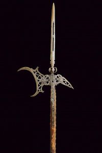 Alabarda  - Asta La Collezione di Armi Antiche di un Gentiluomo Californiano - Associazione Nazionale - Case d'Asta italiane