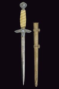 Pugnale da ufficiale di aviazione 2 modello (replica)  - Asta La Collezione di Armi Antiche di un Gentiluomo Californiano - Associazione Nazionale - Case d'Asta italiane